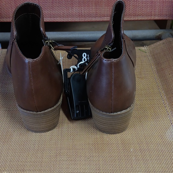 NWT Time & Tru Womens 8 1/2 Memory Foam Insole Brown Zipper Bootie - Picture 4 of 6